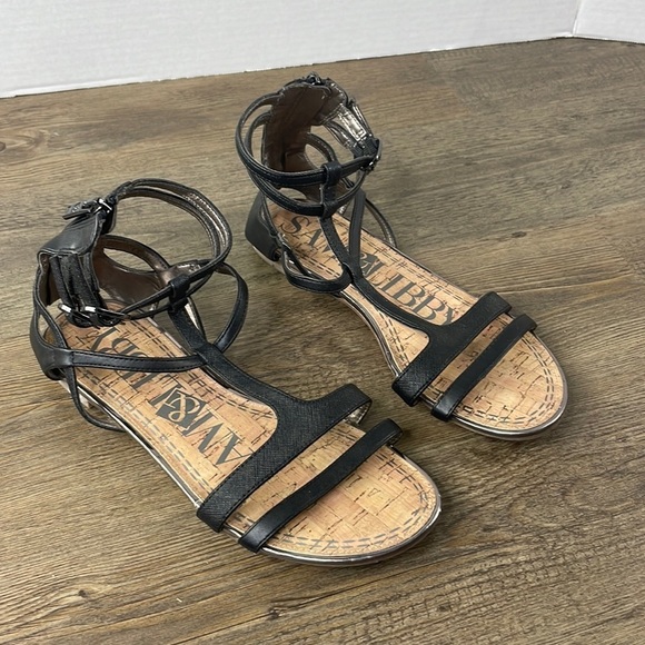 Sam & Libby Women’s a black Gladiator Sandal, size 7 - Picture 1 of 9